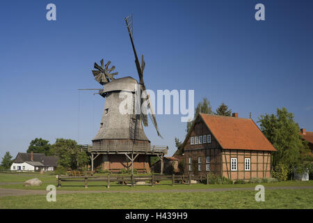 In Germania, in Renania settentrionale-Vestfalia, Meßlinger mill, Meßling, mulino a vento, energia, tecnologia, mulino, edificio, struttura, luogo di interesse, Mühlenstrasse, galleria olandese, Smock Mill, legno, smock mill, legname da costruzione di framing, Foto Stock