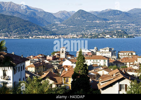 L'Italia, Piemonte, Stresa Lago Maggiore, la linea di vista Verbania, montagne, Foto Stock