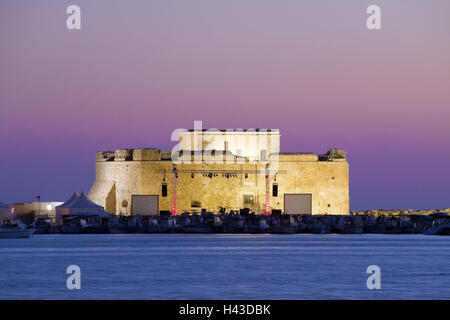 Cipro, Kato Paphos, porto fort nel porto, illuminazione, sera, Foto Stock