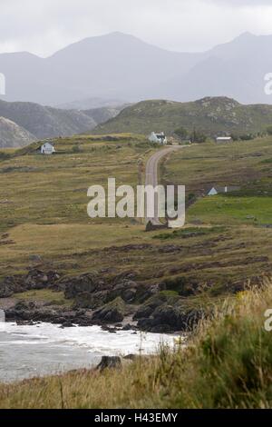 Vista panoramica del paesaggio sulla A832, First Coast, Achnasheen, Scozia Foto Stock