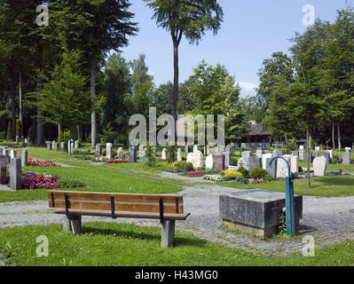 Germania, Baden-Württemberg, Wolfschlugen, foresta cimitero, Foto Stock