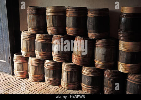 I Paesi Bassi, Noordholland, Enkhuizen, museo Zuiderzee, barili, Foto Stock