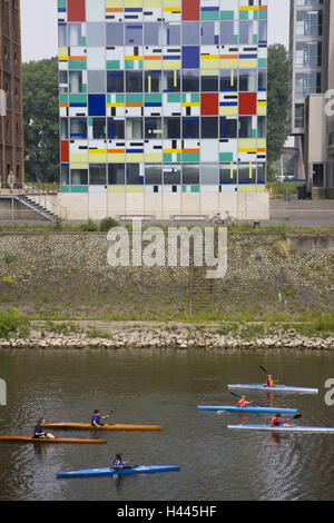 Colorium, kayak, media Harbour, Dusseldorf, Renania settentrionale-Vestfalia, Germania, Foto Stock