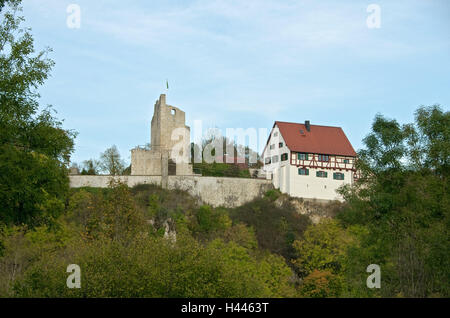 Germania, Baden-Württemberg, Hayingen, parte storico villaggio di monete, castello Derneck, casa residenziale, casa, costruendo, castello rovina, castello, segno difensivo del castello di parete, struttura, architettura, luogo di interesse, destinazione, turismo, area della biosfera, forte della valle Foto Stock