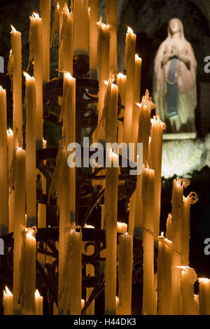 Grotta di Massabielle a Lourdes, Francia, Foto Stock