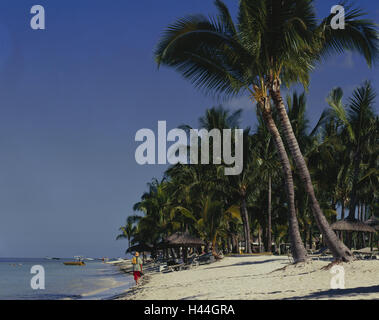 Maskarenen, isola Maurizio, Costa Ovest, Flic en Flac, Palm Beach, destinazione vacanze, turismo, piante, spiaggia sabbiosa, palme, turisti, persone , Foto Stock