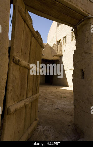 Arabia Saudita, provincia Tabuk, Tabuk, Ibn-Rumman-Palace, cortile interno, Foto Stock