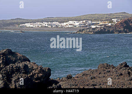 Spagna isole canarie Lanzarote, cucchiai Golfo, costa, case, l'Atlantico, Foto Stock