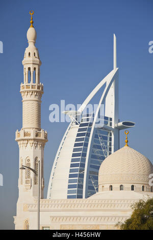 Emirati Arabi Uniti Dubai, la Moschea di Jumeriah, il Burj Al Arab, dettaglio Foto Stock