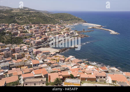 L'Italia, Sardegna, Castelsardo, panoramica sulla città, porto, Foto Stock