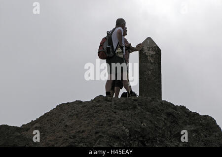 Modello di rilascio leggere Nieves, Wanderer, summit, no Spagna Isole Canarie, grano isola canaria, Cumbre montagne, Pico de, Foto Stock