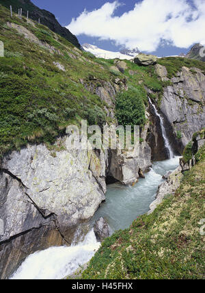 Austria, Osttirol, parco nazionale Hohe Tauern, Virgental, Ruscello di montagna, cascata, Tirolo, alp camera, Hochgebirge, regione parco nazionale, montagne, Virgental, Valley, Valle di montagna, Dorfertal, mountain brook, montagna, gorge, in maniera restrittiva, la destinazione, area, escursione, escursione, rock, rocciosa, di riposo e di silenzio, natura, stagione estate, sole, cielo blu, nuvole, nessuno, Foto Stock