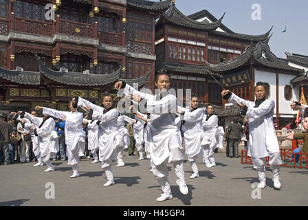 Cina, Shanghai, parte città Nanshi, negozio quarto, combattivo gruppo sportivo, nessun modello di rilascio, Foto Stock