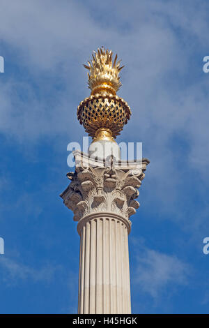 City of London Paternoster square colonna in Paternoster square dalla Cattedrale di St Paul Foto Stock