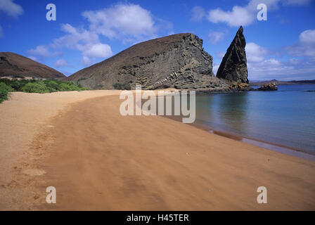 Le isole Galapagos, isola Bartolome, Bartolomeo, pinnacolo di roccia, spiaggia, Foto Stock