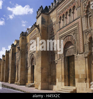 Spagna, Andalusia, Cordoba, Mezquita Moschea, cattedrale, facciata, dettaglio, l'Europa, la città di destinazione, luogo di interesse, edificio, struttura, architettura, mura difensive, esterno, deserte, ornamenti, campioni, fede, religione, chiesa, Foto Stock