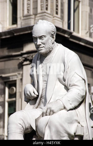 Irlanda, Dublino Trinity College, statua, Provost George salmone, medie di close-up, Foto Stock