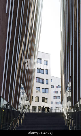 La moderna architettura, edifici per uffici, Überseequartier, Überseeboulevard, Hafencity di Amburgo, Germania, Europa Foto Stock
