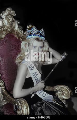 Miss Mondo 1988. Linda Pétursdóttir (Regina dell'Europa) dall'Islanda. Royal Albert Hall. 17 novembre 1988. Foto Stock