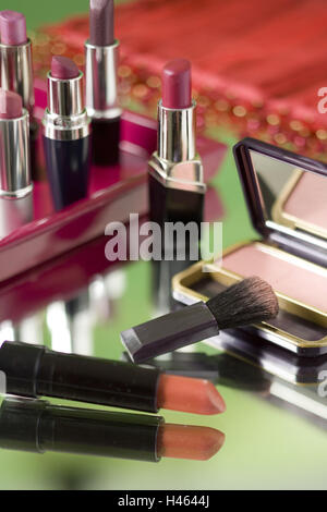 Cosmetici articolo, rossetti, guancia blusher, Foto Stock