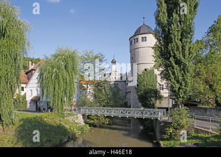 In Germania, in Baviera, Market-ampiamente con il principale, Torre Nera, di fissaggio attacco, torre, fortificazione della città, Brook, bridge, a cupola del cofano, Foto Stock