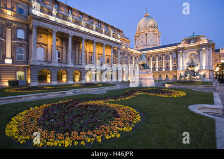 Ungheria, Budapest, Buda, Castello di Buda, sera, Foto Stock