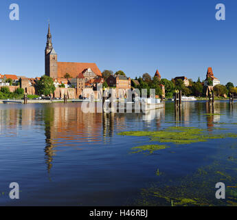 Germania, Sassonia-Anhalt, Altmark, Tangermünde, townscape, Elba porto, Foto Stock