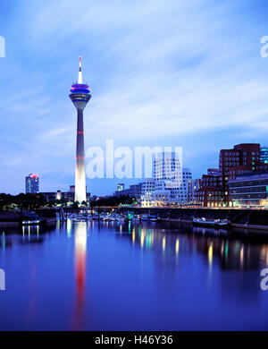 Media Harbour, Dusseldorf, Germania Foto Stock