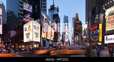 Stati Uniti d'America, New York City, Manhattan, Times Square, sera, panorama, Foto Stock