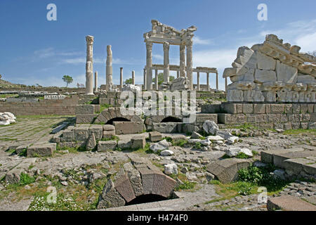 Turchia, Pergamon, Traiano Tempel, pilastri, l'Acropoli, il tempio di Traiano, tempio, Traiano, ripristina la rovina, Asia, antichità, architettura, Foto Stock