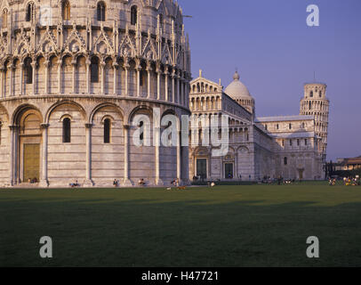 L'Italia, Toscana, provincia Pisa - Pisa - Piazza dei Miracoli, il battistero, la cattedrale e il Campanile, Foto Stock