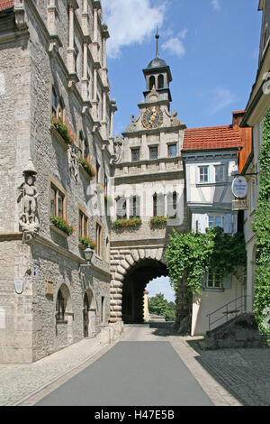 In Germania, in Baviera, Market-ampiamente con il principale, il municipio, bavaresi, Market-ampiamente, Città Vecchia, edificio stile architettonico, a struttura mista in legno e muratura, della torre del municipio, esterno, Foto Stock