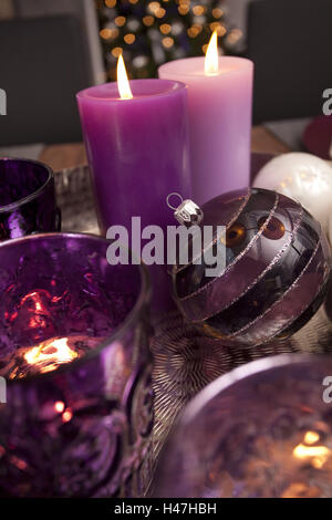 Candele, baubles di Natale, vento luci, Foto Stock