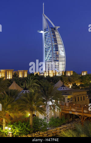 Burj Al Arab e Medinat Hotels, 7 stars hotel, Jumeirah, Dubai, Emirati Arabi Uniti, Foto Stock