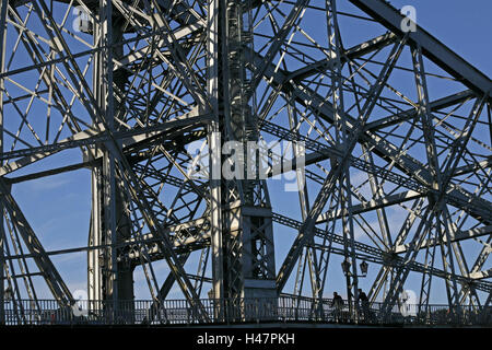 In Germania, in Sassonia, Dresda, Loschwitzer bridge, Loschwitz, bridge Elbbrücke, King's Albrecht's bridge, miracolo, acciaio a struttura mista in legno e muratura, costruzione in acciaio lavori di progettazione, tacca, dettaglio Foto Stock