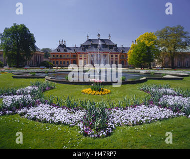 In Germania, in Sassonia, Dresda, il castello di Pillnitz, palazzo di montagna, parco, estate, Silberstrasse, residence, residenza estiva, edificio, struttura, architettura, parco, castello, giardino barocco, ben, Fontana, luogo di interesse, destinazione, turismo, Foto Stock