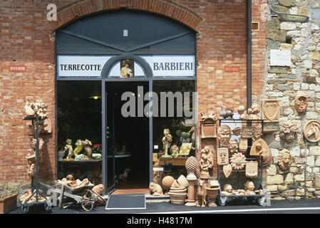 L'Italia, Toscana, Radda in Chianti, caricamento esterno, nessuno, business al di fuori, tono articolo, sabbiati, earthenwares, oggetti decorativi, decorazione, Foto Stock