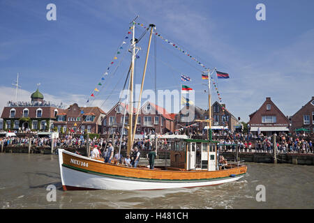 Regata cutter, granchio cutter in porto Neuharlingersiel, Foto Stock