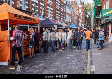 Strutton mercato di massa in Westminster, Londra England Regno Unito Regno Unito Foto Stock