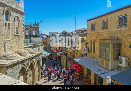 L Ospizio austriaco è il perfetto punto di vista, che si affaccia su alcune aree in Via Dolorosa Street, Gerusalemme Israele Foto Stock