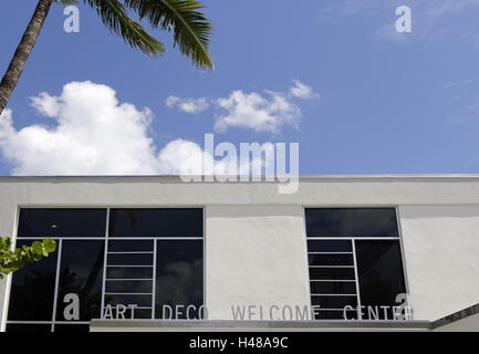 Art Deco Welcome Center e Lummus Park, Ocean Drive e South Beach di Miami, Art Deco District, Florida, STATI UNITI D'AMERICA, Foto Stock