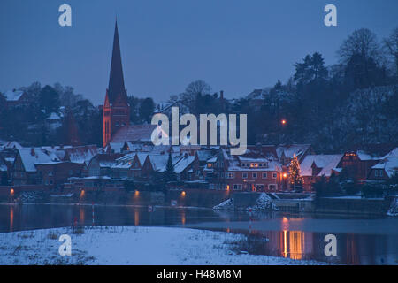 Germania, Schleswig-Holstein, Lauenburg città vecchia, sera, Foto Stock