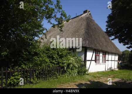 Germania, Meclemburgo-Pomerania occidentale, isola di Rügen, museo della scuola in Middelhagen, Foto Stock