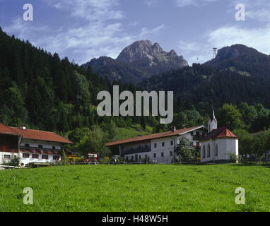 In Germania, in Baviera, Osterhofen, bobina di pietra, Alta Baviera, montagna, montagne, funivia, gondola, traiettoria, 1838 m, destinazione, alpi, mondo di montagna, turismo, estate, casa colonica, corte, agriturismo, banda, Foto Stock