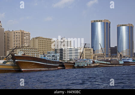 VAE, Dubai Creek, alta sorge, edifici commerciali, Twin Tower, Foto Stock