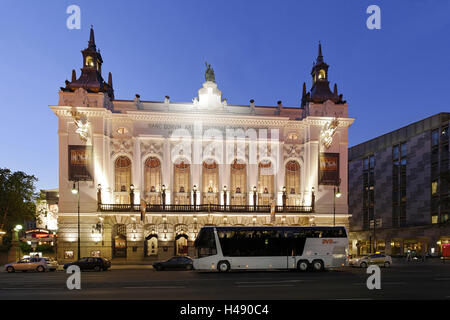 Theater des Westens, crepuscolo, Berlino, Germania, Europa Foto Stock