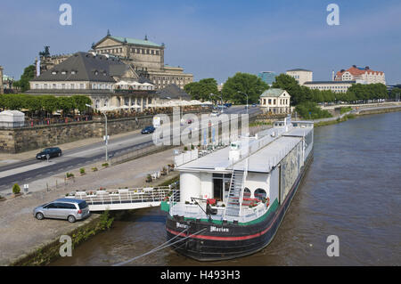 Theaterkahn "Arion" prima del ristorante "Italiano piccolo villaggio', Semperoper di Dresda, Sassonia, Germania, Foto Stock