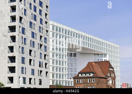 Un'architettura moderna e classica Ericusspitze, Ericusbrücke, Hafencity, Mitte, città anseatica di Amburgo, Germania, Foto Stock