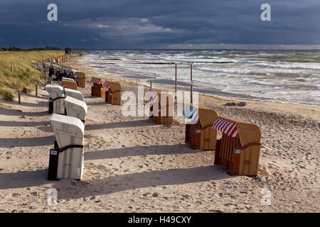 Centro termale Mar Baltico Wustrow, spiaggia, sedie a sdraio, Foto Stock