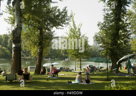 Austria, Vienna, beach area nuoto 'Gänsehäufel' sul Vecchio Danubio, Foto Stock